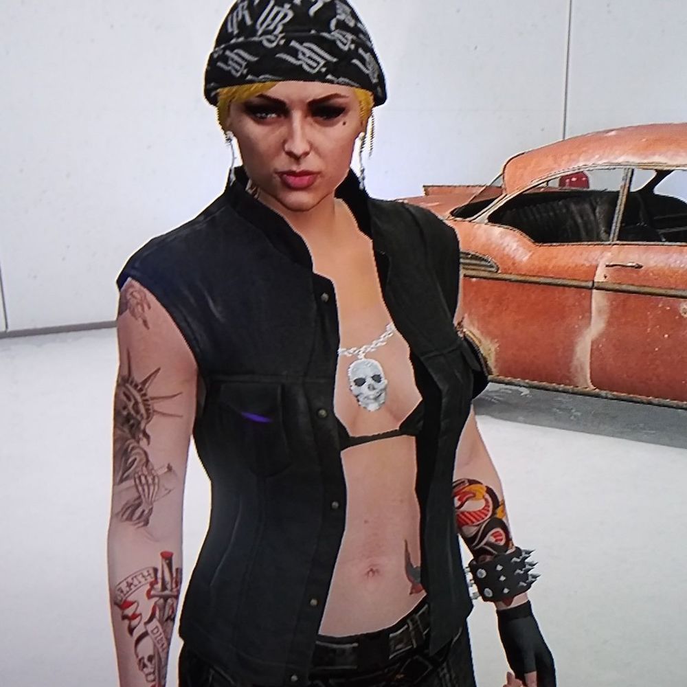 Meet your Posher, Samia